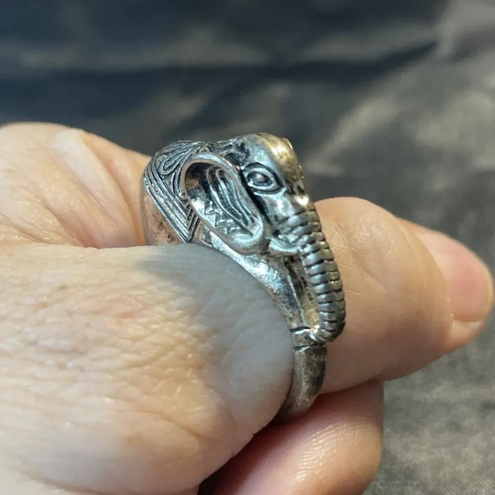 Vintage Bali Style 3D Elephant Animal Statement Ring Heavy Silver Tone Sz9